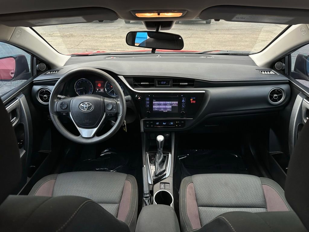 Used 2018 Toyota Corolla LE FWD image 20