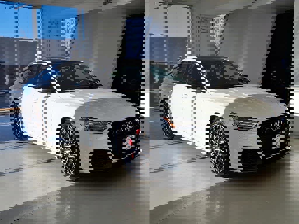 Used 2023 Audi S7 Prestige w/ Prestige Package image 3