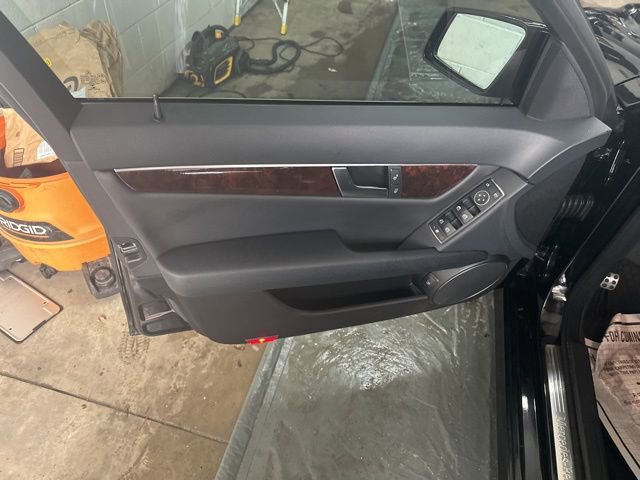 Used 2014 Mercedes-Benz C 250 Sedan image 8