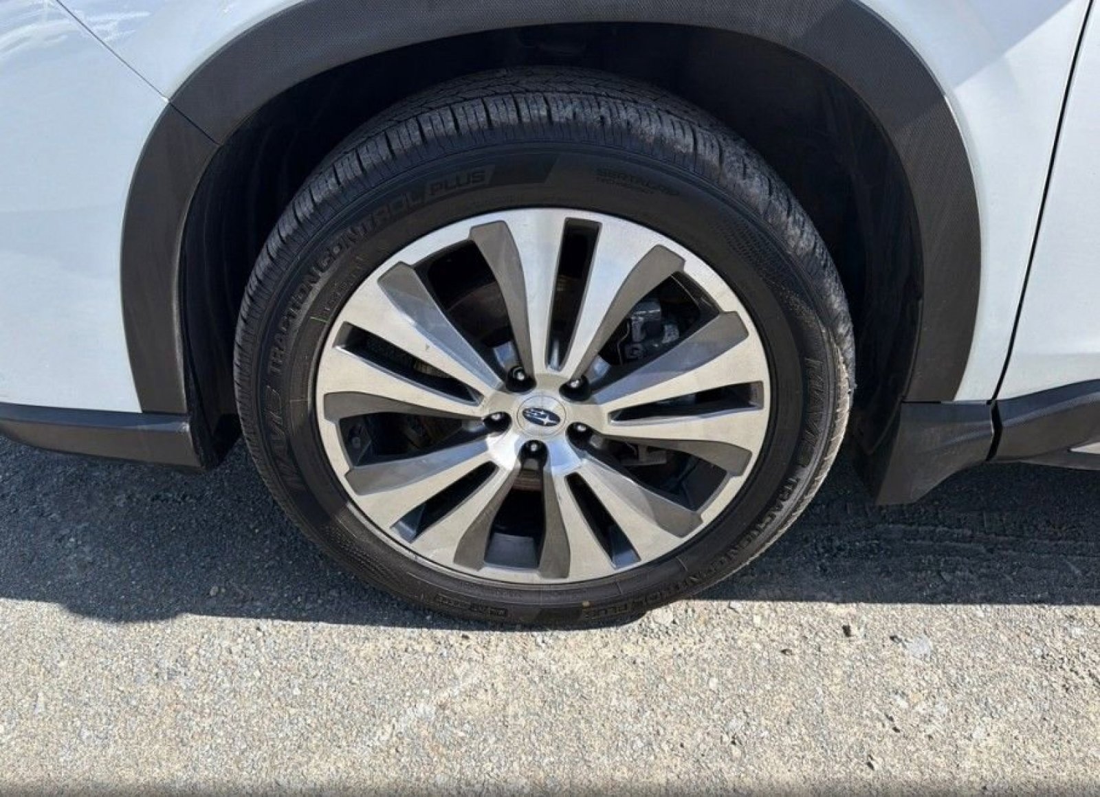 Used 2021 Subaru Ascent Limited w/ Technology Package image 12