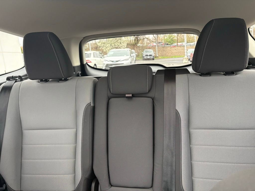 Used 2016 Ford Escape SE w/ Equipment Group 201A image 11