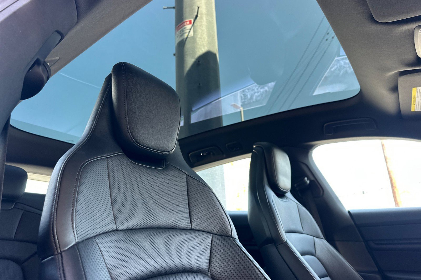 Certified 2023 Porsche Taycan 4S AWD/4WD image 17