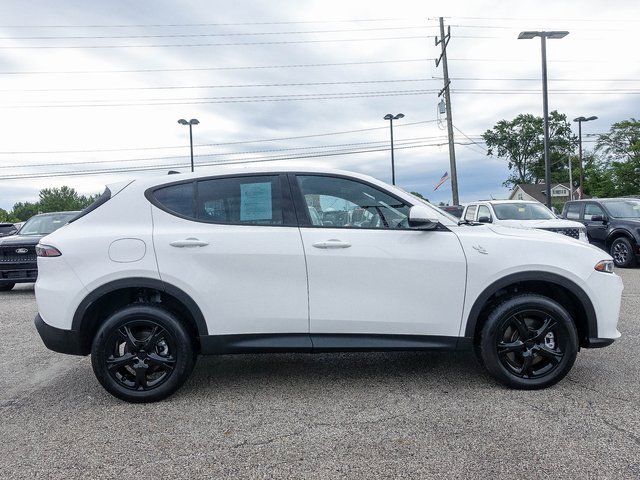 Used 2024 Dodge Hornet GT image 11