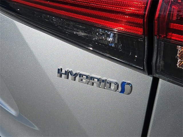 Used 2024 Toyota Highlander XLE image 6