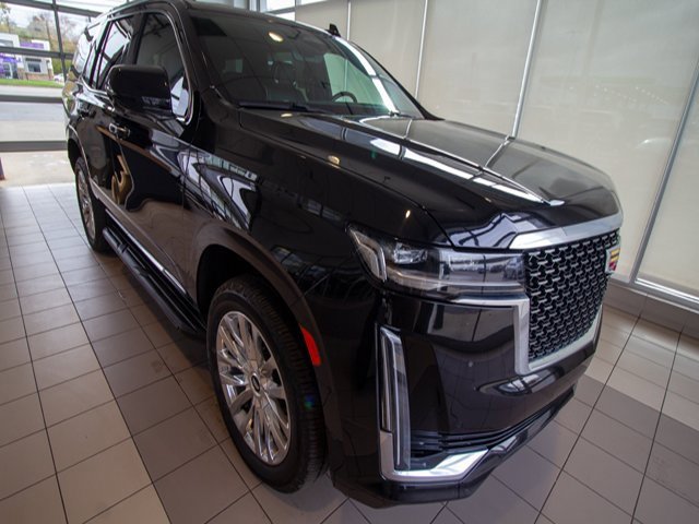 Used 2023 Cadillac Escalade Premium Luxury image 4