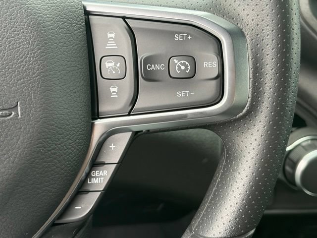 New 2026 RAM 1500 Express AWD/4WD image 16