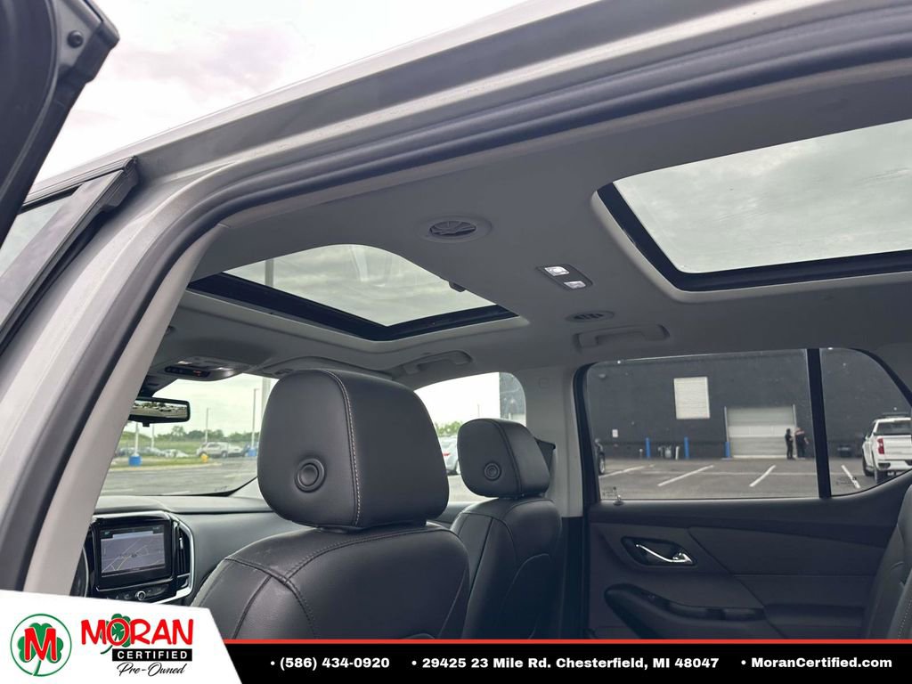 Used 2019 Chevrolet Traverse Premier w/ Redline Edition AWD/4WD image 16