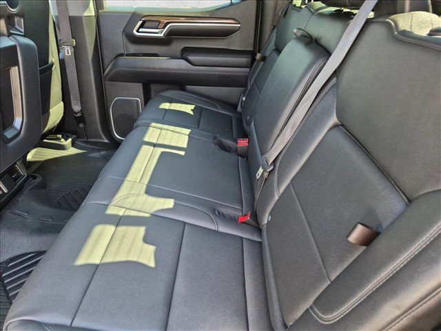 Used 2022 Chevrolet Silverado 1500 LT AWD/4WD image 27