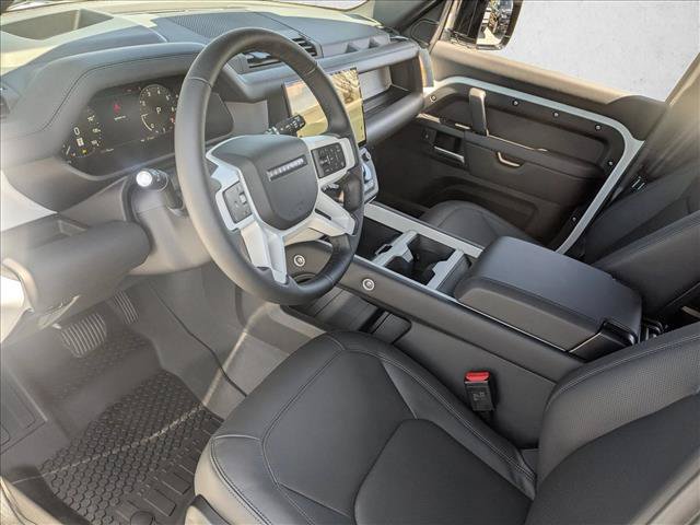 New 2026 Land Rover Defender 110 X-Dynamic SE AWD/4WD image 3