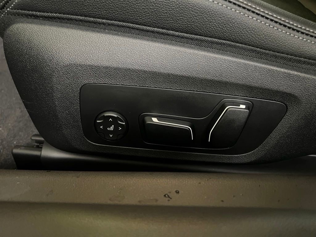 New 2026 BMW 230i xDrive Coupe w/ Convenience Package image 21