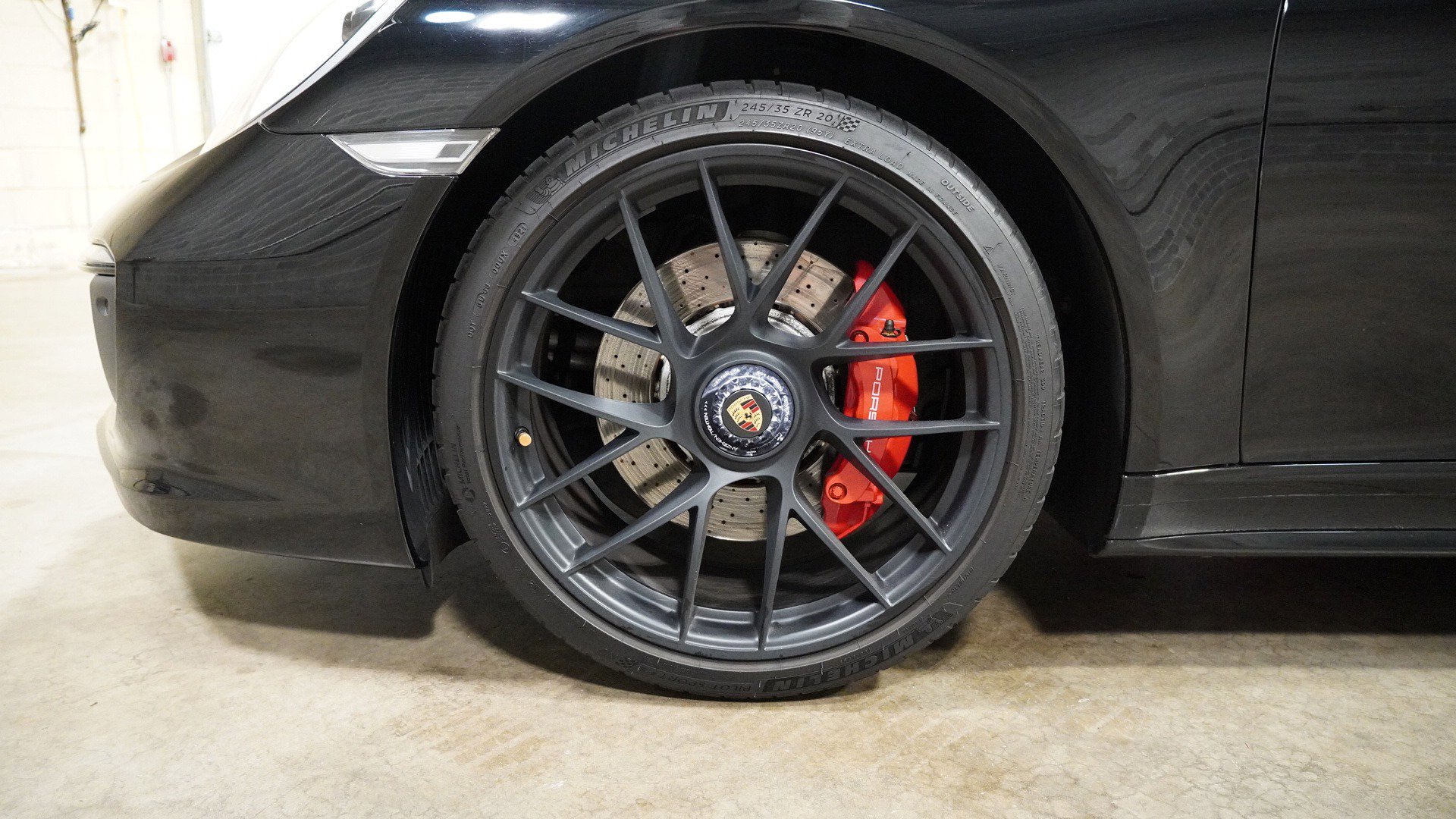 Used 2019 Porsche 911 Carrera 4 GTS image 21