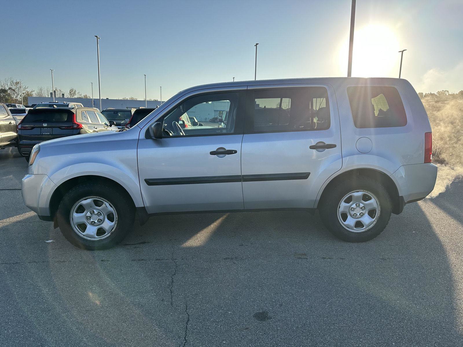 Used 2011 Honda Pilot LX image 2