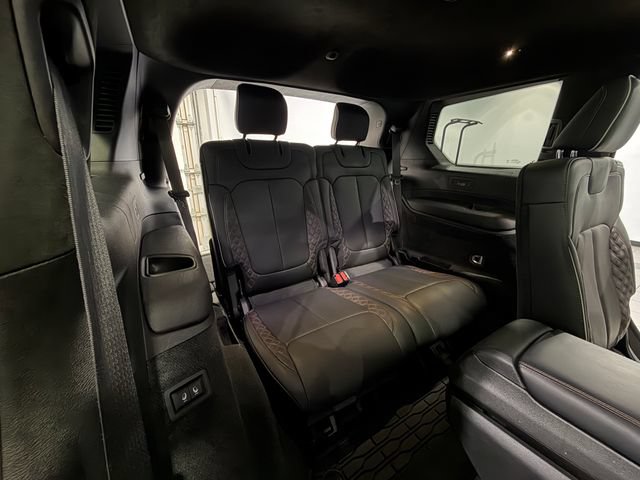 Used 2024 Jeep Grand Cherokee L Summit AWD/4WD image 15