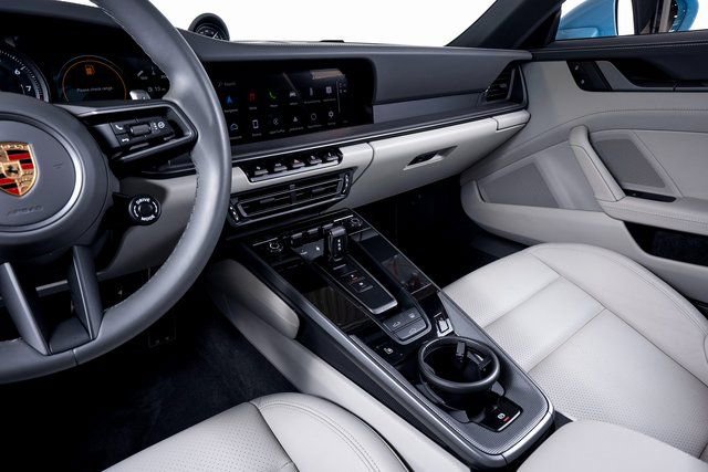 Used 2024 Porsche 911 Carrera 4S image 27