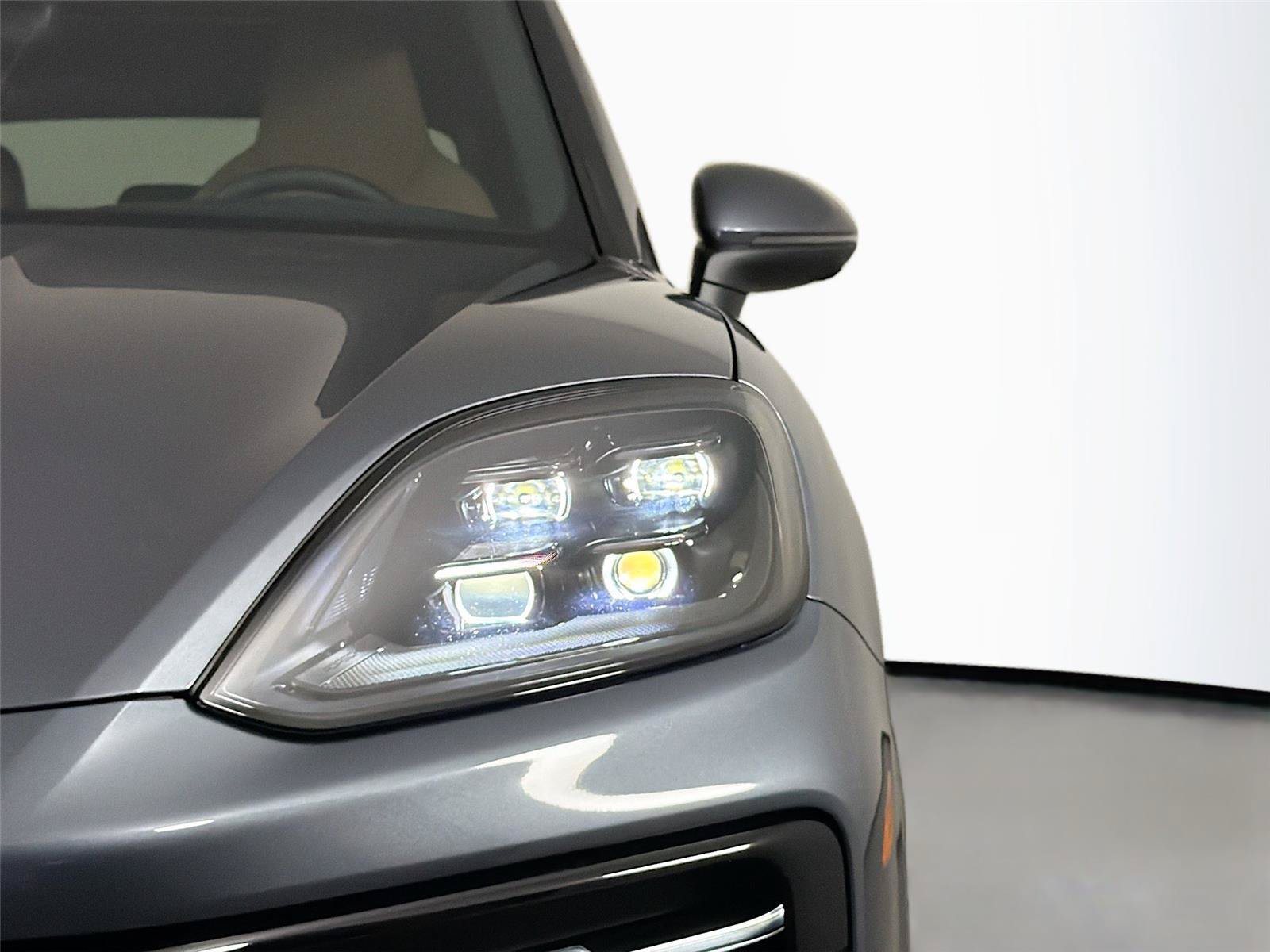 Certified 2026 Porsche Cayenne AWD/4WD image 15