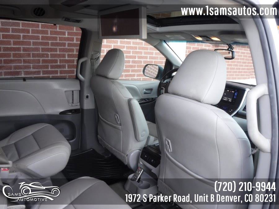 Used 2017 Toyota Sienna XLE Premium image 10