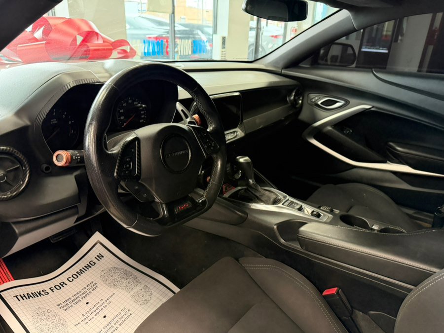 Used 2018 Chevrolet Camaro SS image 23