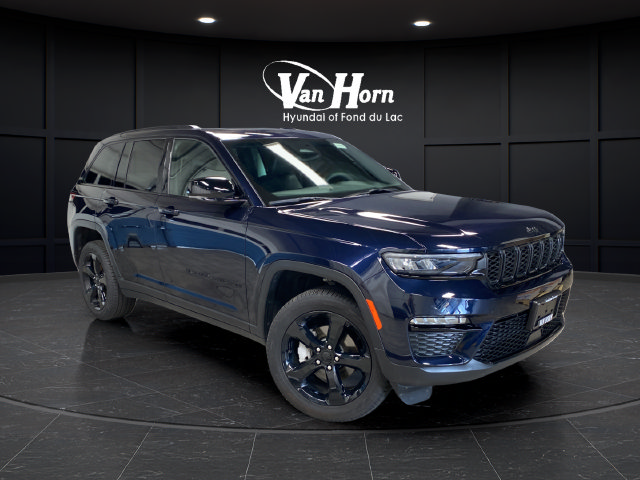 Used 2024 Jeep Grand Cherokee Limited w/ Black Appearance Package AWD/4WD image 1