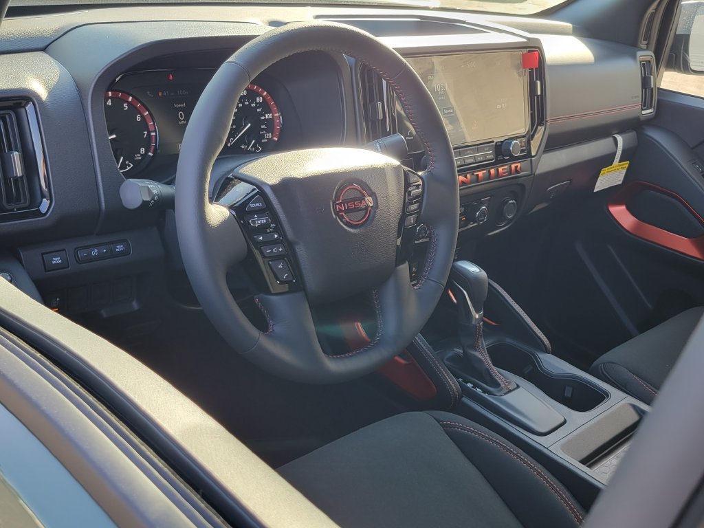 New 2026 Nissan Frontier Pro-X w/ Tow Package RWD image 4