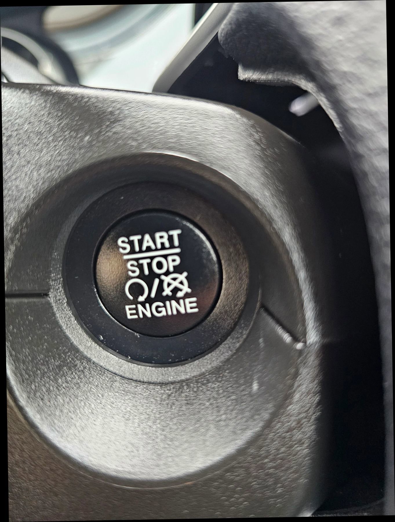 Used 2019 Jeep Compass Latitude image 25