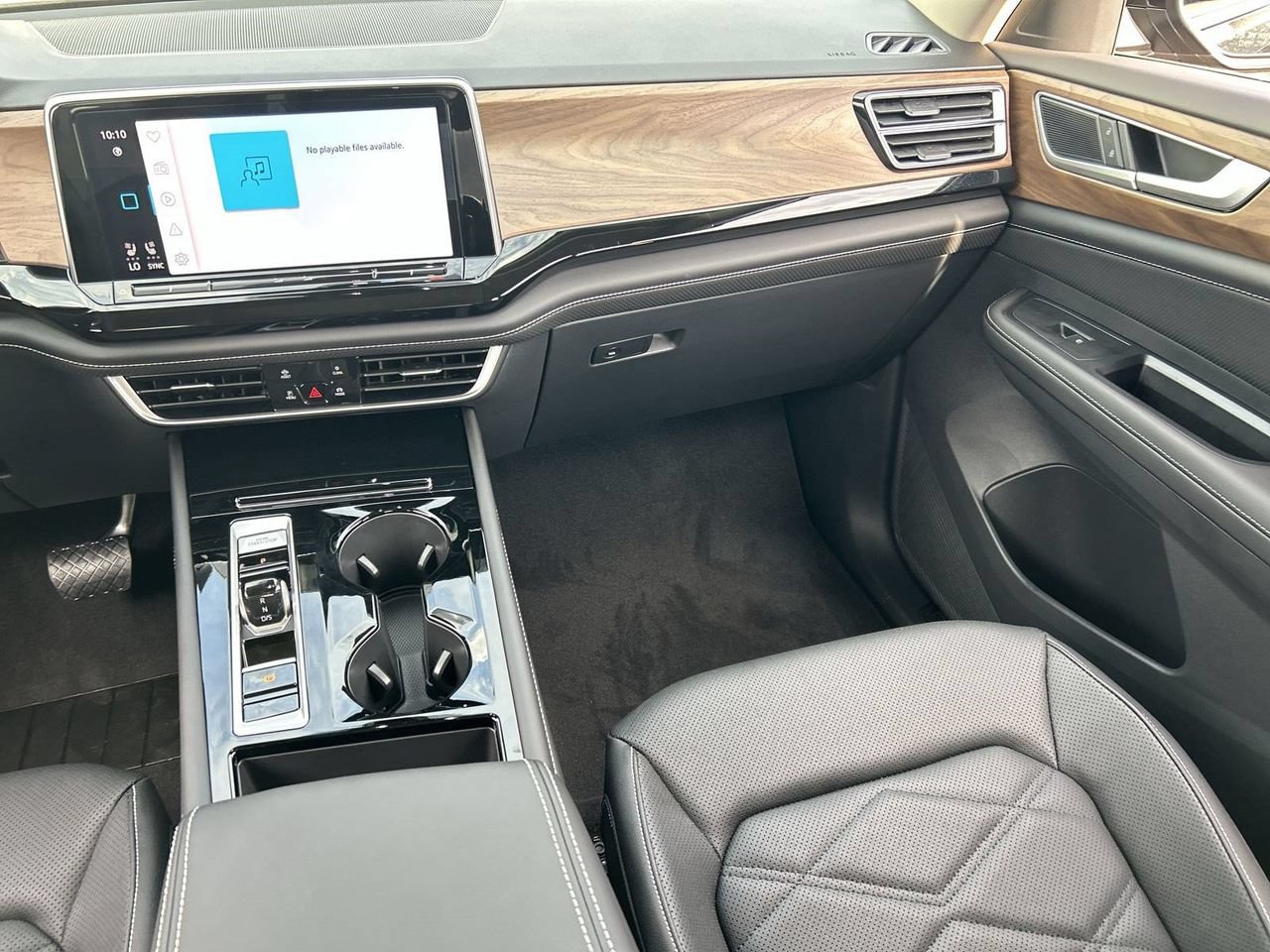 New 2026 Volkswagen Atlas SE FWD image 12