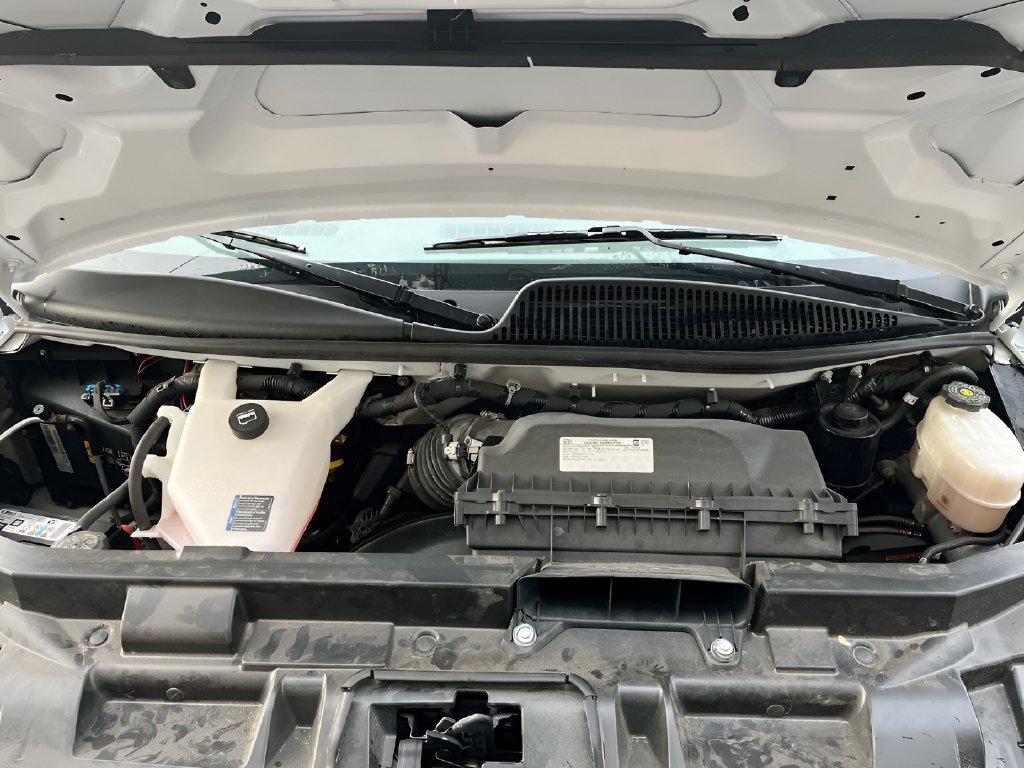 Used 2024 Chevrolet Express 2500 RWD image 26