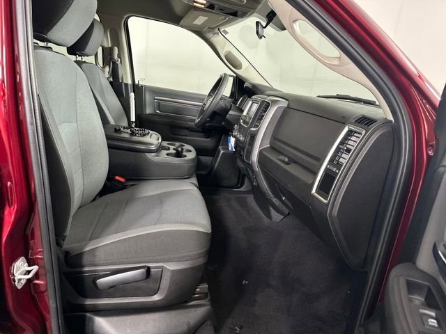 Used 2024 RAM 1500 Classic SLT image 28