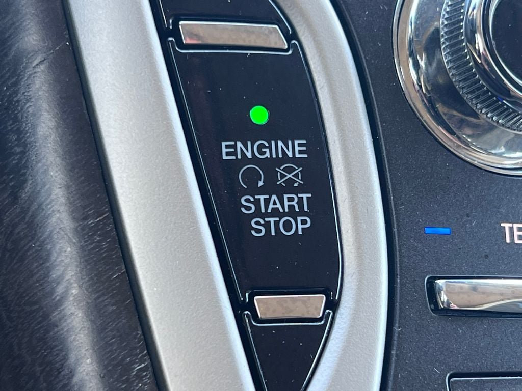 Used 2020 Lincoln Nautilus Reserve AWD/4WD image 28