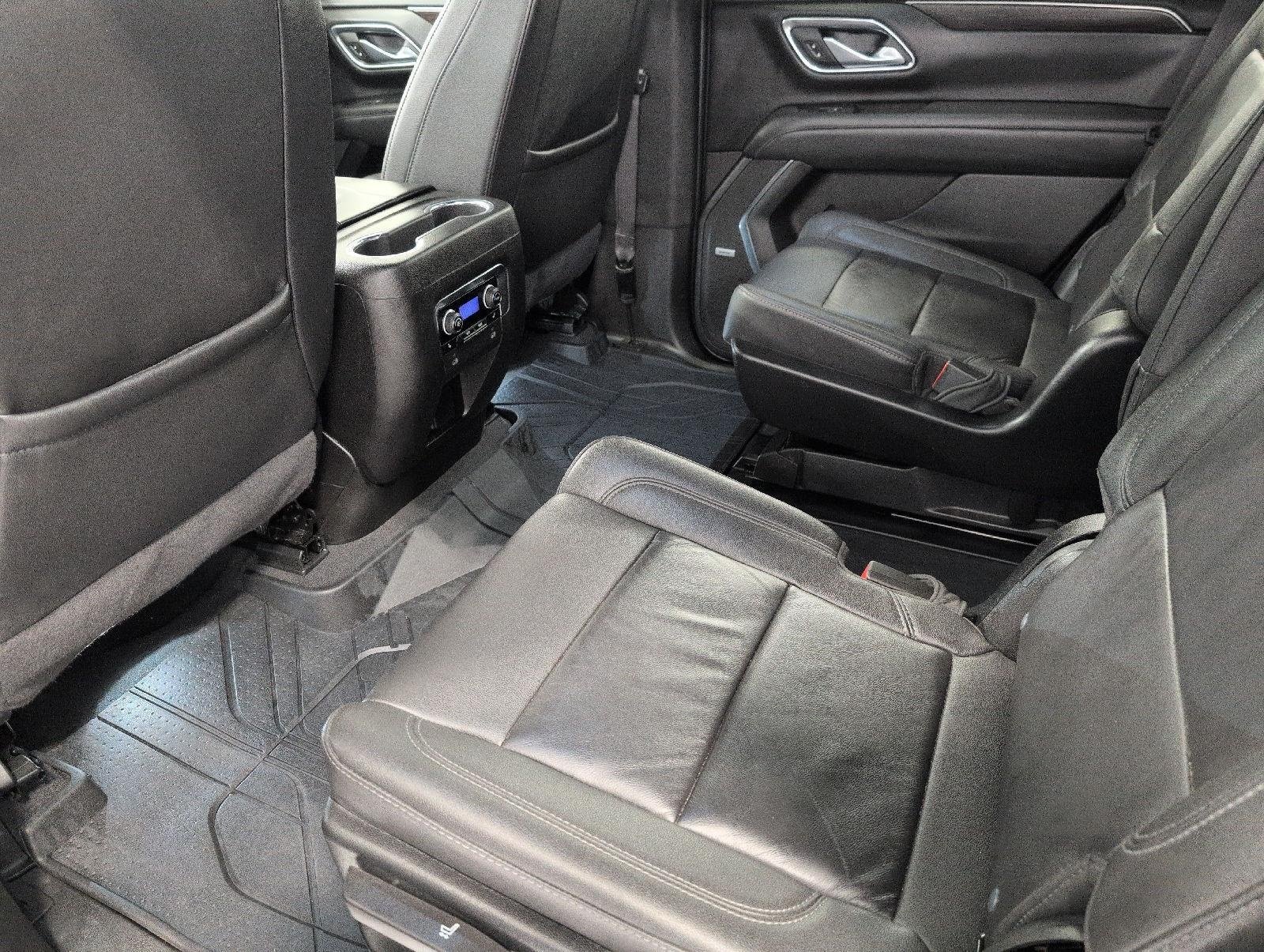 Used 2024 Chevrolet Tahoe Z71 w/ Luxury Package AWD/4WD image 21