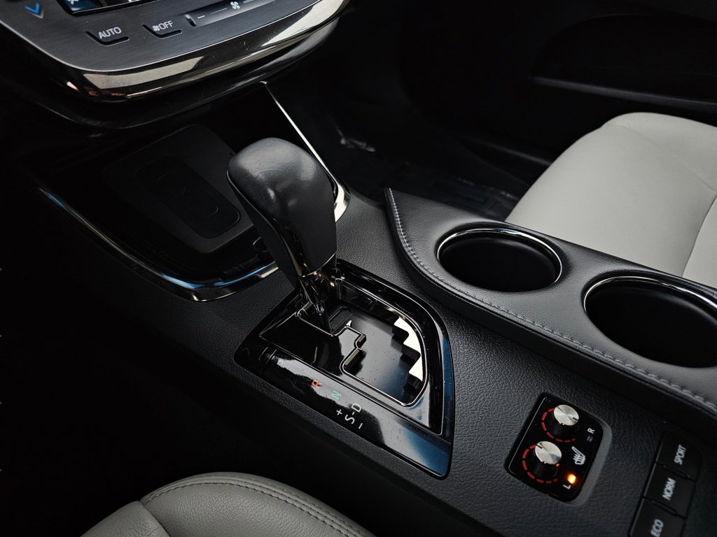 Used 2016 Toyota Avalon Touring image 12