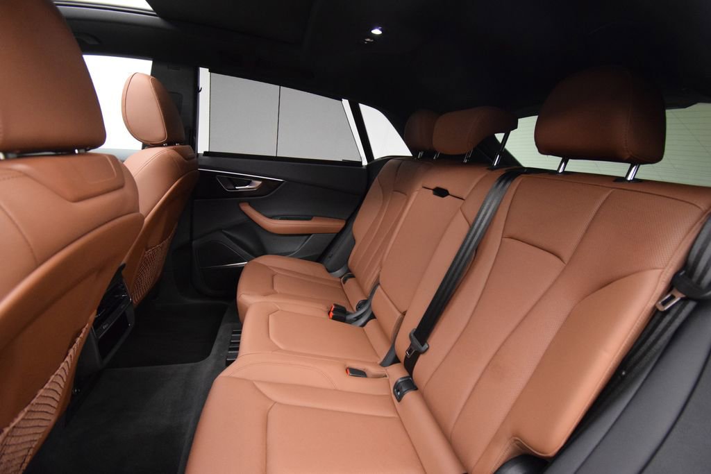 Used 2023 Audi Q8 Premium Plus w/ Premium Plus Package AWD/4WD image 25