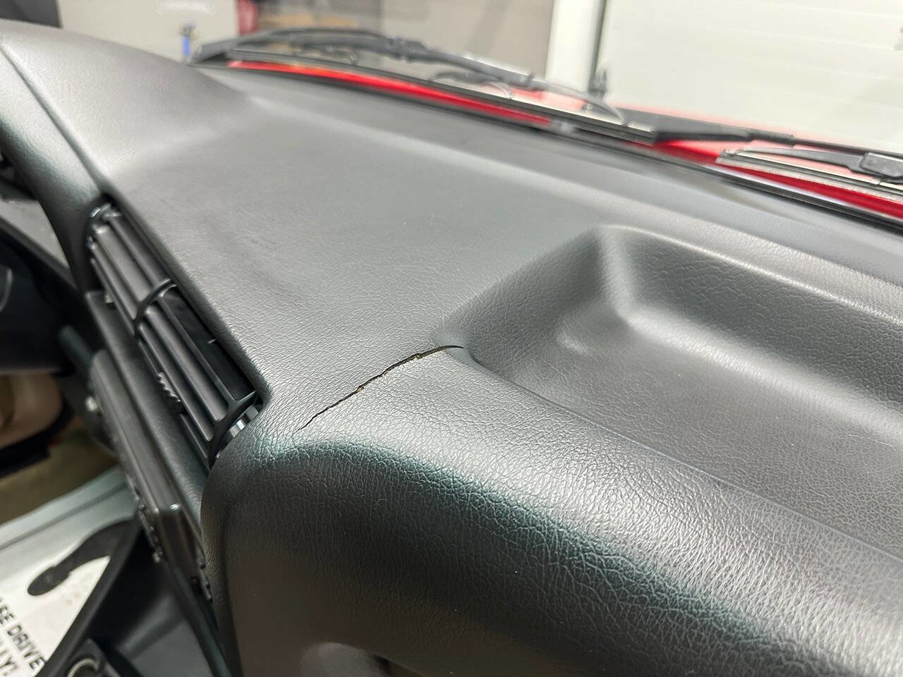 Used 1991 BMW 318i Sedan image 47