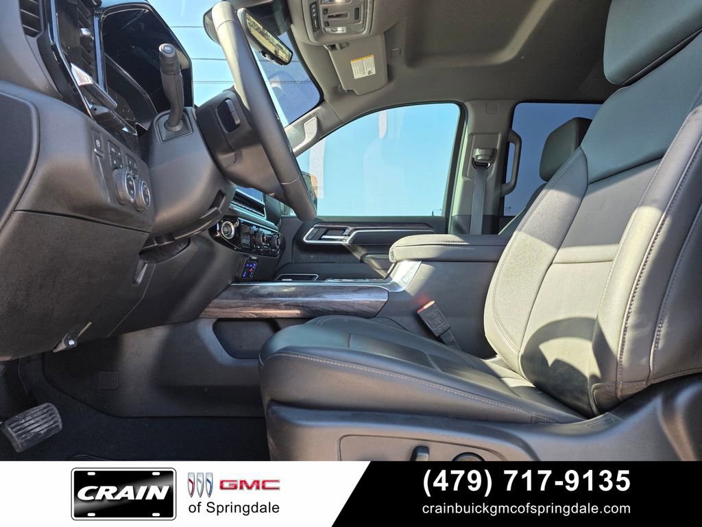 Used 2025 Chevrolet Silverado 3500 LTZ w/ LTZ Plus Package AWD/4WD image 10