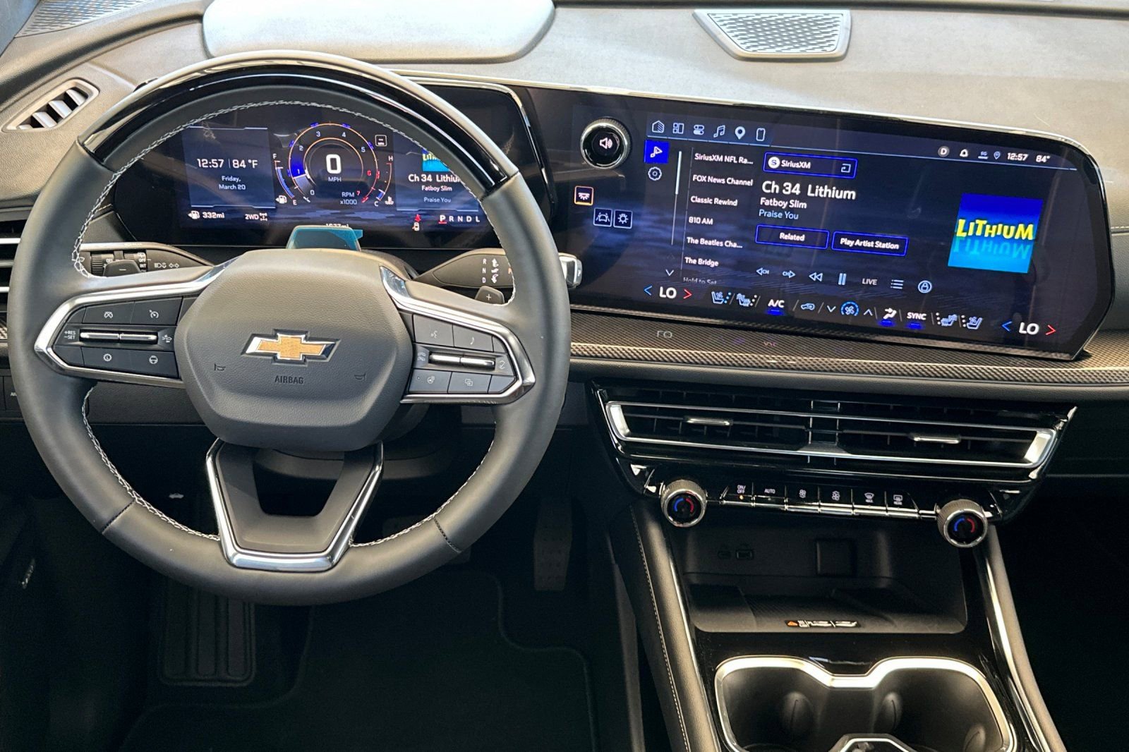 New 2026 Chevrolet Traverse High Country image 16