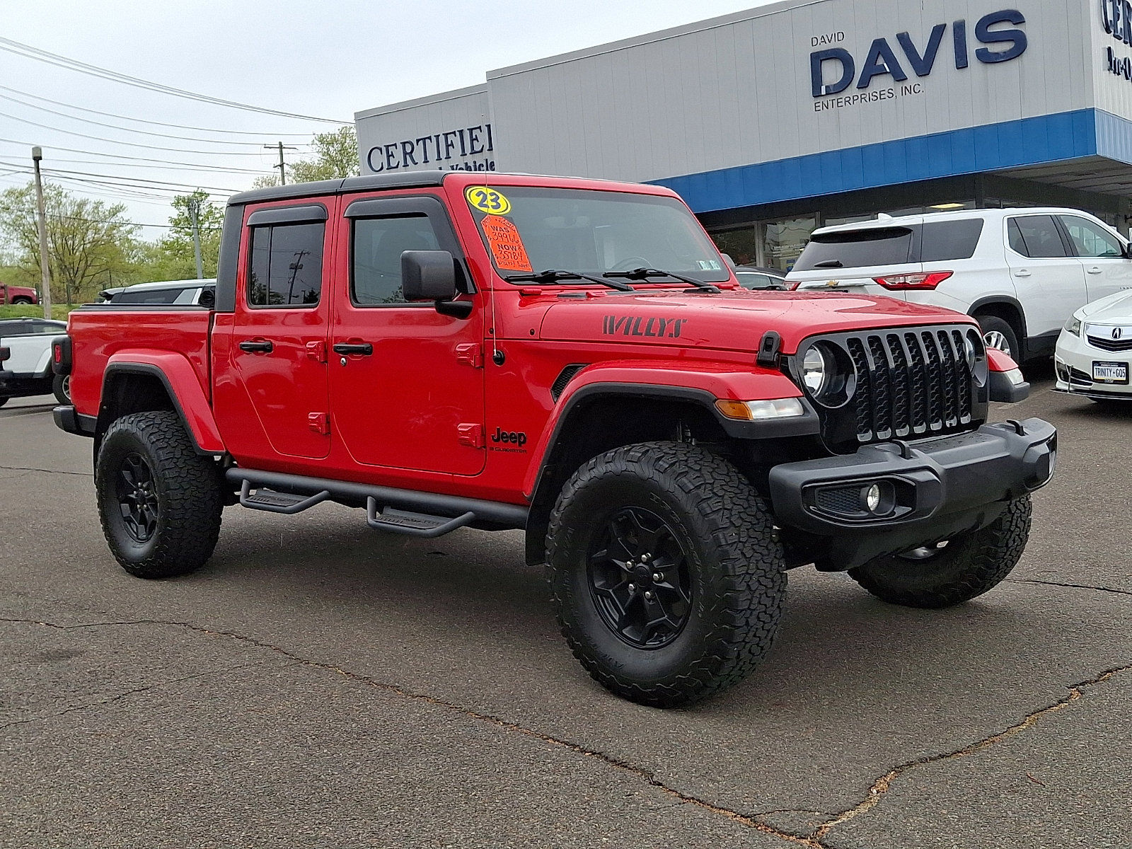 Used 2023 Jeep Gladiator Sport AWD/4WD image 3