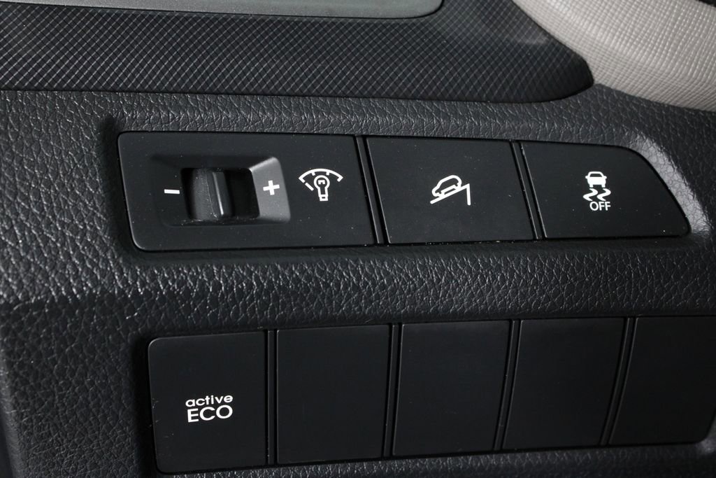 Used 2015 Hyundai Santa Fe Sport w/ Option Group 02 FWD image 22