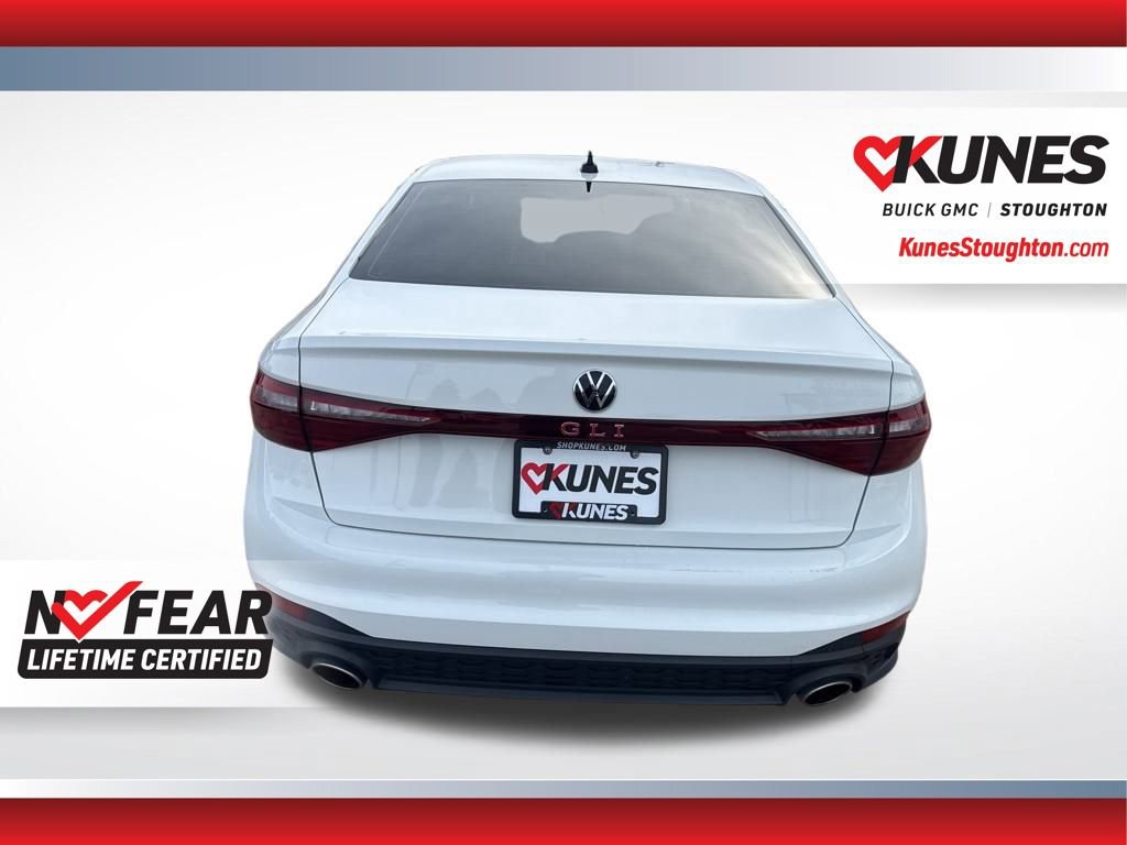 Used 2025 Volkswagen Jetta GLI Autobahn FWD image 9