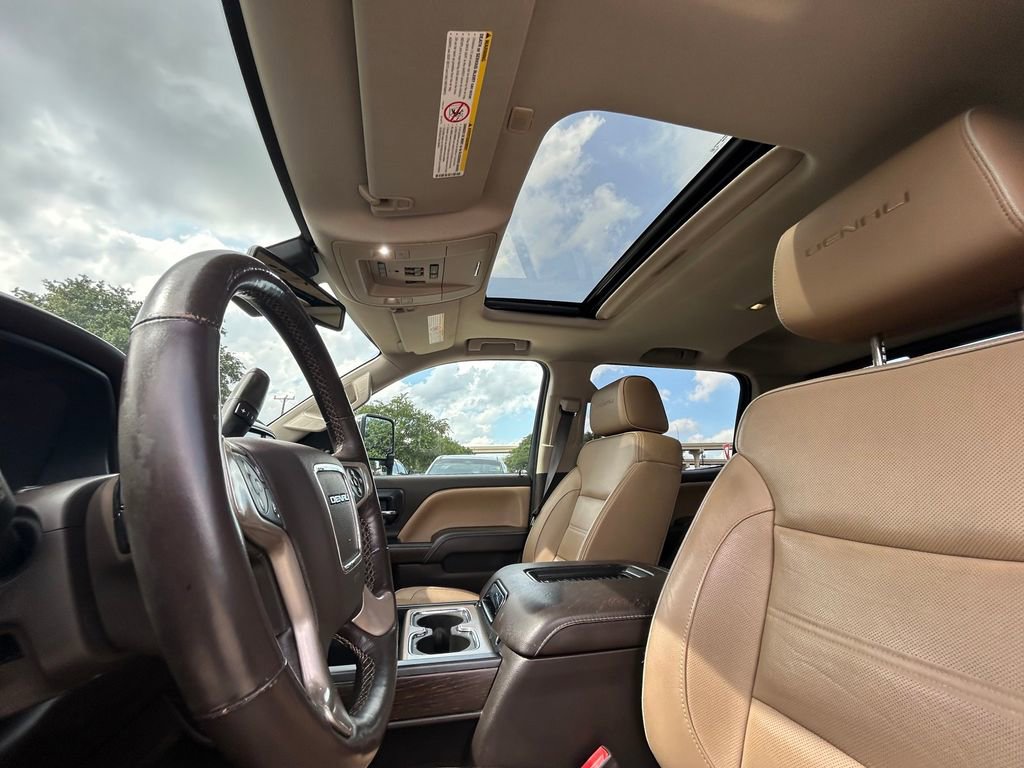 Used 2018 GMC Sierra 2500 Denali w/ Duramax Plus Package AWD/4WD image 12