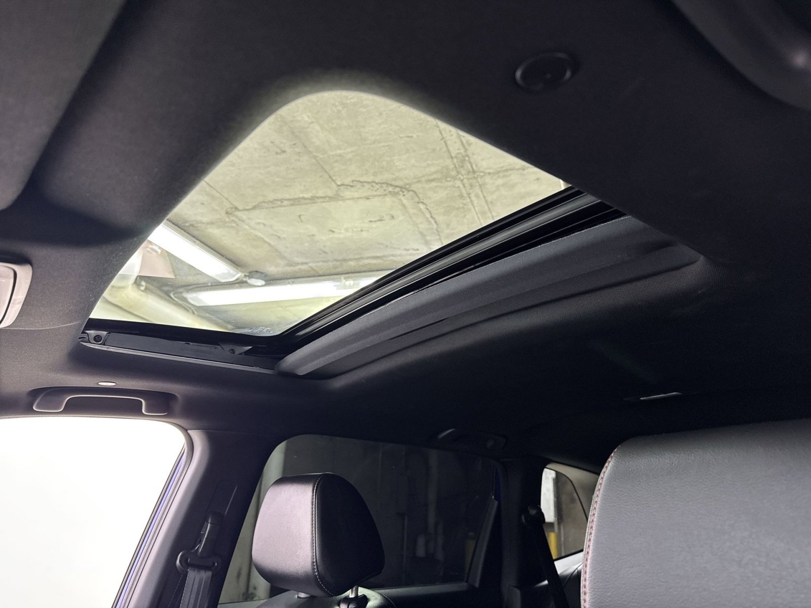 Used 2025 Honda CR-V Sport Touring image 28