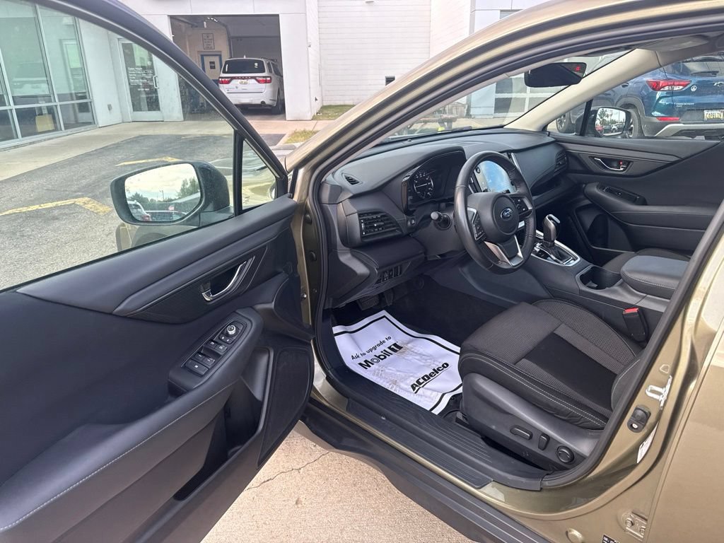 Used 2024 Subaru Outback Premium AWD/4WD image 10
