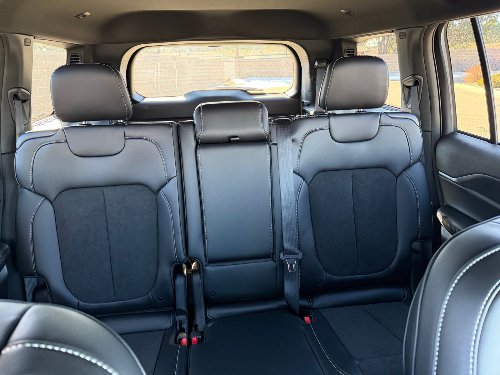 New 2025 Jeep Grand Cherokee L Altitude AWD/4WD image 19