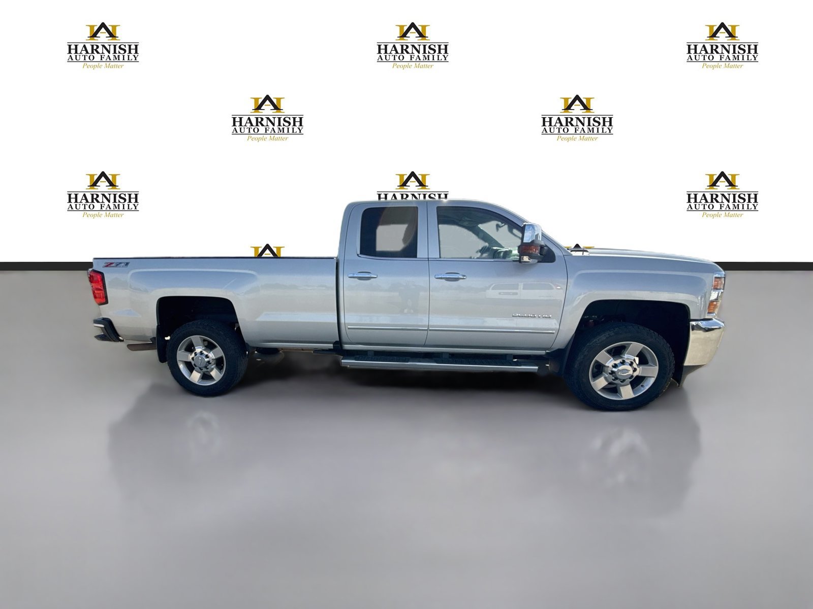 Used 2017 Chevrolet Silverado 2500 LTZ w/ Vortec Plus Package AWD/4WD image 6