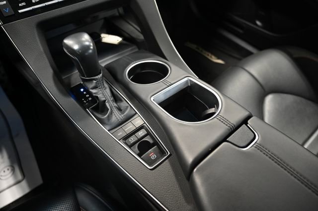 Used 2020 Toyota Avalon XSE w/ All Weather Liner Package image 18