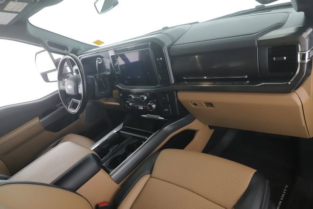 Used 2025 Ford F350 Lariat w/ Chrome Package image 28