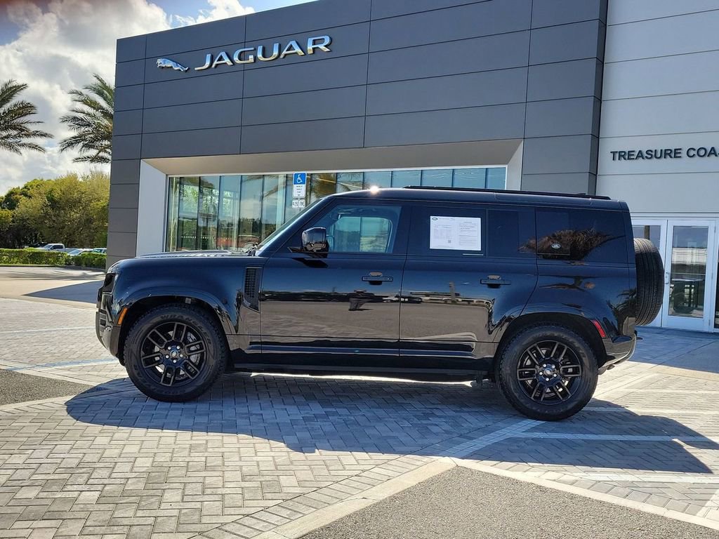 Certified 2024 Land Rover Defender 110 X-Dynamic SE image 2