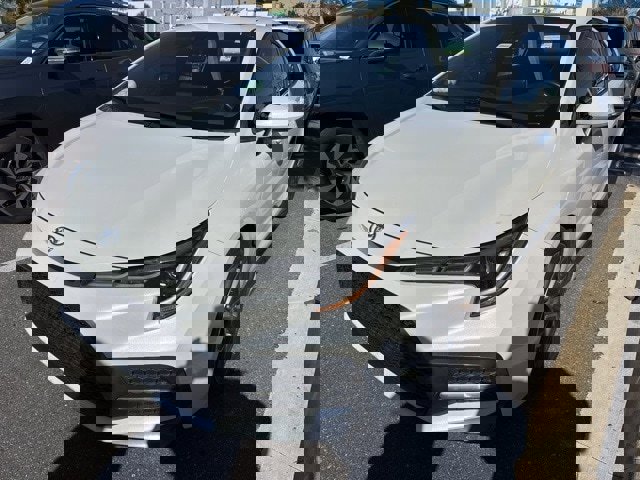 Used 2020 Toyota Corolla XSE image 3