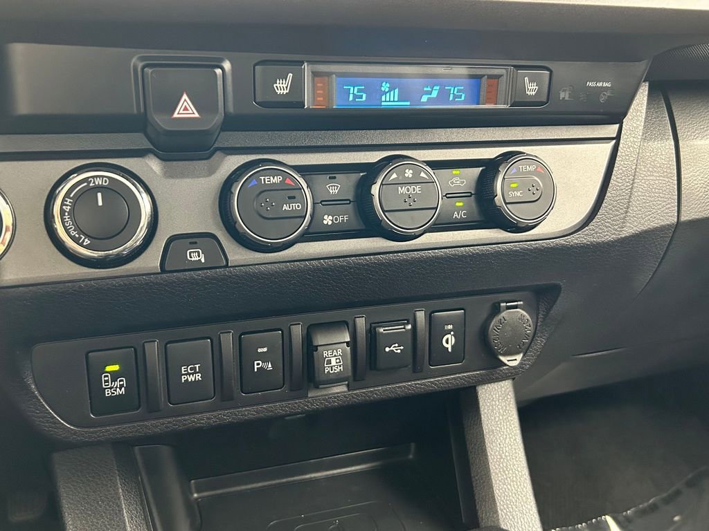 Used 2023 Toyota Tacoma TRD Pro AWD/4WD image 26