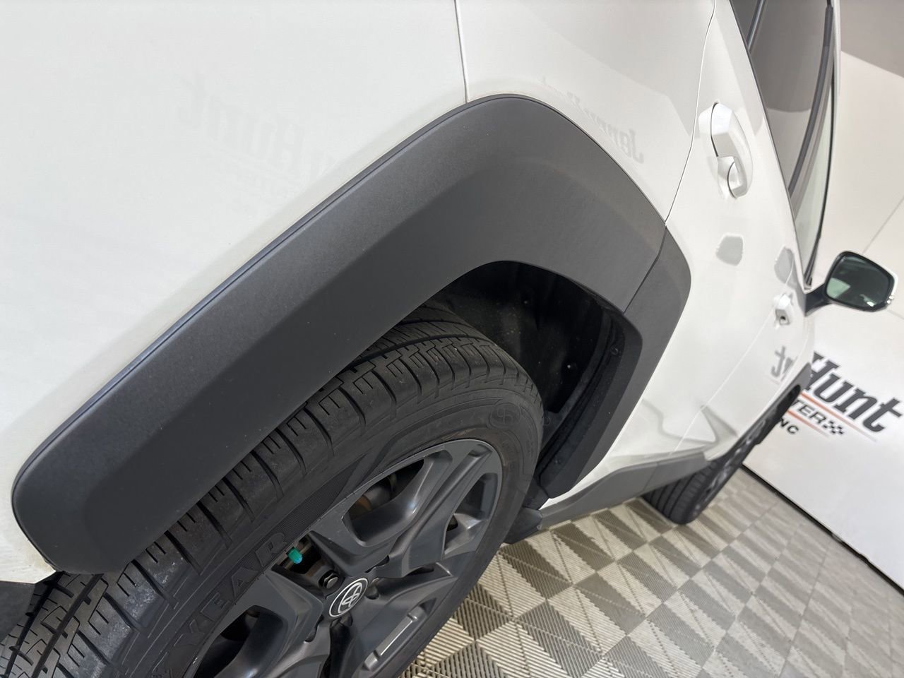 Used 2023 Toyota RAV4 Adventure image 31