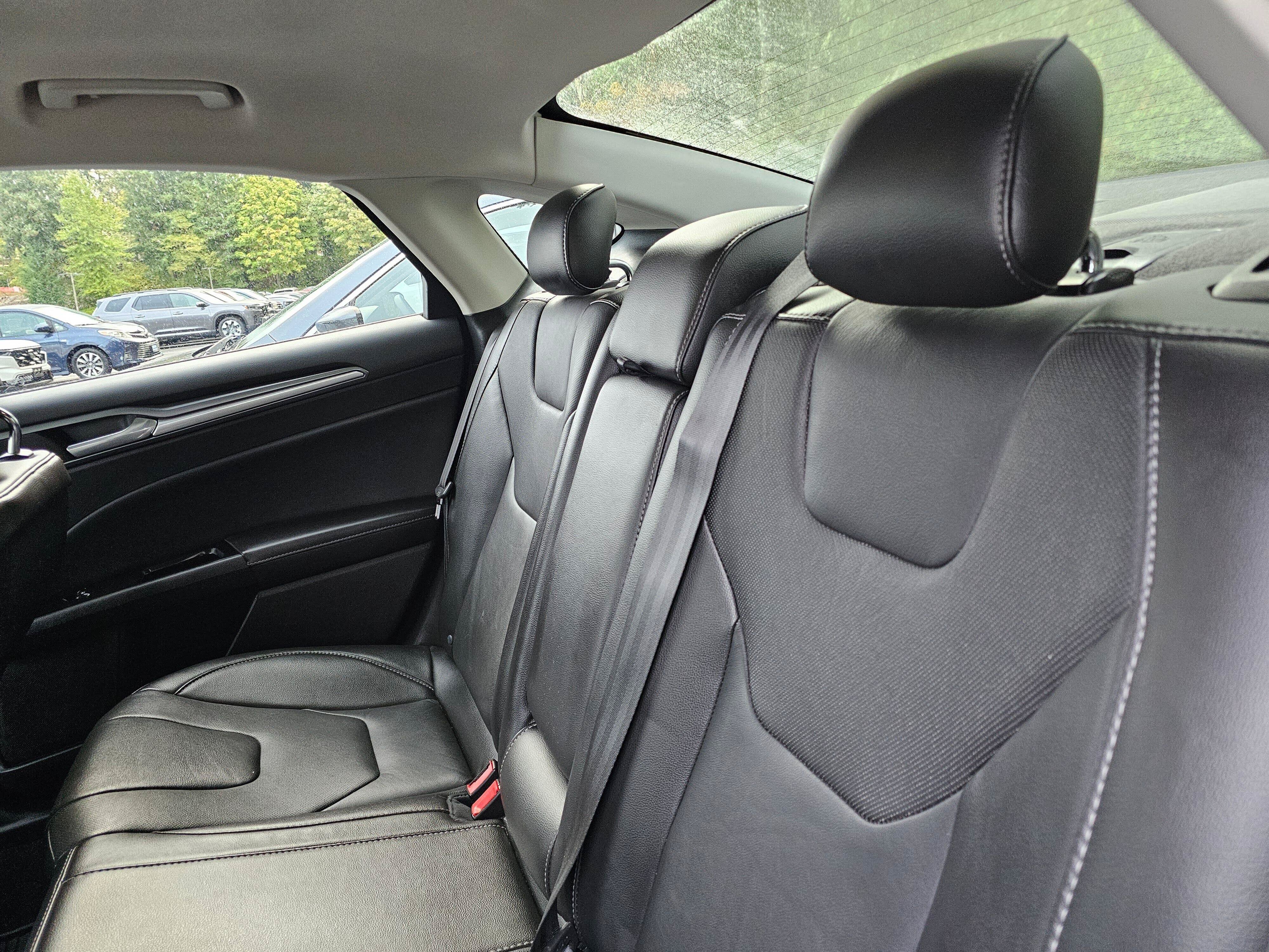 Used 2014 Ford Fusion Titanium FWD image 21