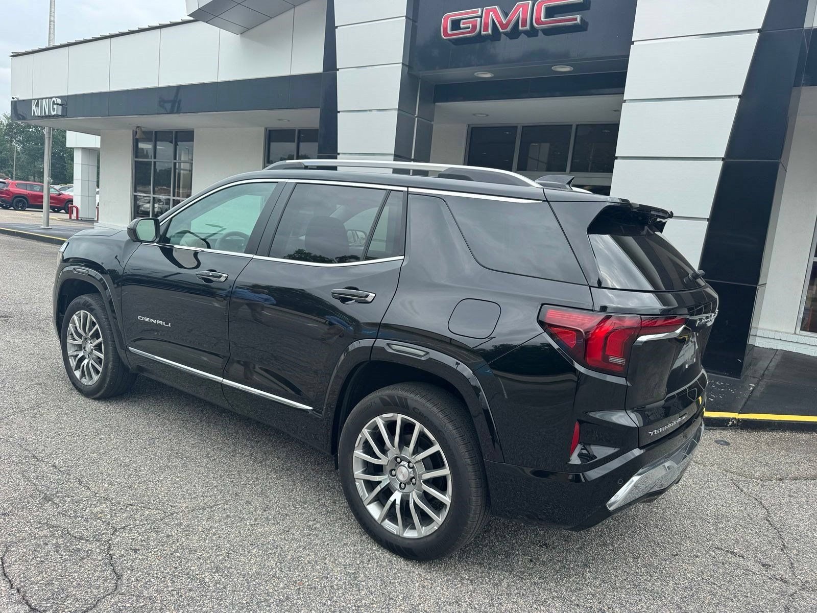 Certified 2026 GMC Terrain Denali AWD/4WD image 5